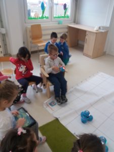 Dash i&nbsp;Dot z&nbsp;wizytą w&nbsp;Przedszkolu Frajda w&nbsp;Świdnicy